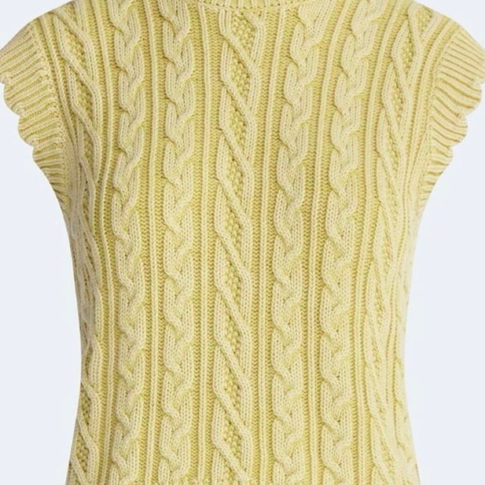 Free assembly yellow cable knit sweater vest